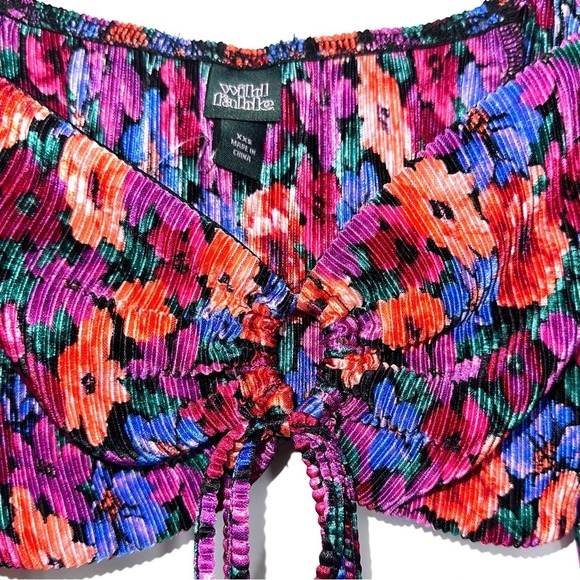 SOLD 💕Wild Fable Floral Bell Sleeve Tie Front Crop Top - Picture 6 of 12